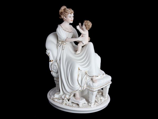 Скульптура "Мать и дитя" 30 см
