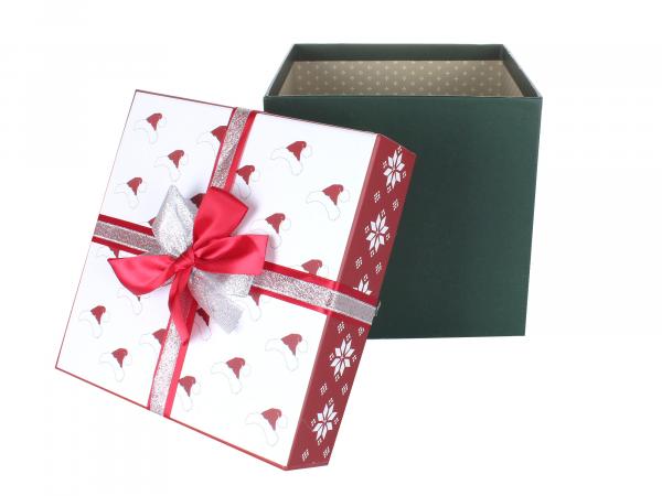 Подарочная коробка "Новогодние шапочки" 19х18,5 см