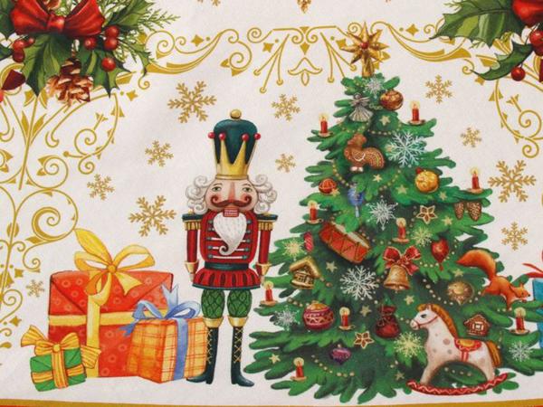 Скатерть "Новогодние игрушки" d 220 см