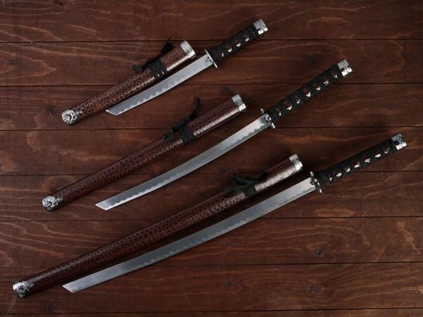 Набор катан 3 шт на подставке 46/70/89 см