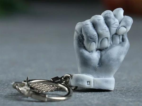 Брелок "Фига от сглаза" 4 см