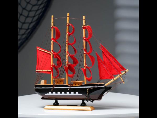 Корабль сувенирный "Флора" 32х6,5х31 см