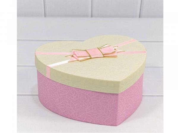 Коробка упаковочная "Сердце бежевое с розовым" 22х20х9 см