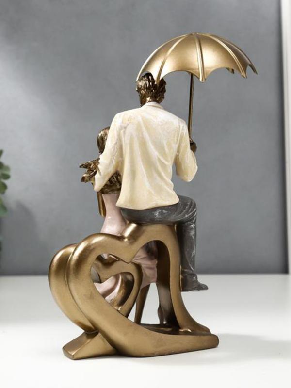 Статуэтка "Пара на сердце под зонтом" 22,5 см