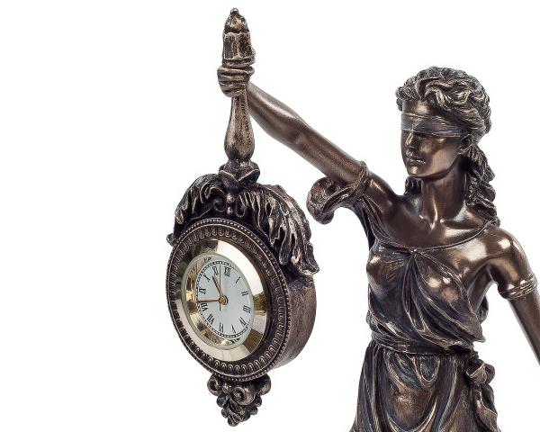 Статуэтка-часы "Фемида - Богиня правосудия" 18 см