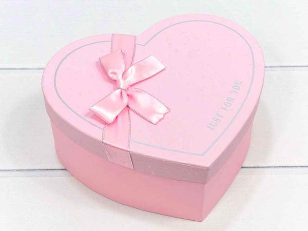 Подарочная коробка "Сердце розовое" 22х19,5х9 см