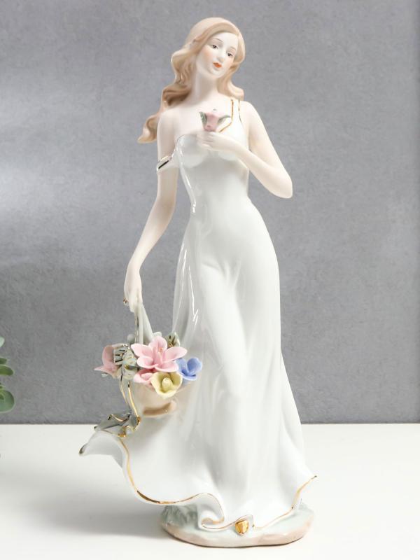 Скульптура "Романтичная девушка" 35 см