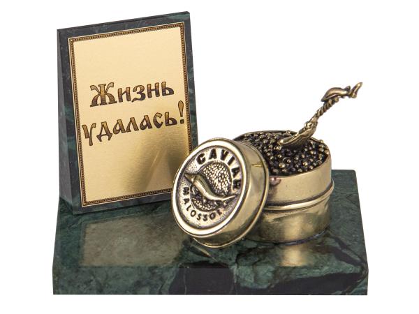 Фигурка на камне "Банка с икрой" 10*6,5*7 см