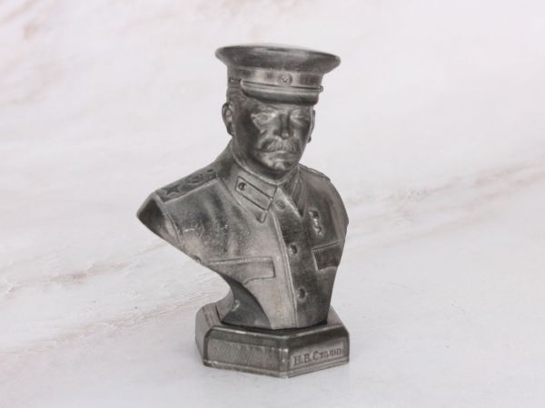 Бюст Сталин Иосиф Виссарионович (фуражка)