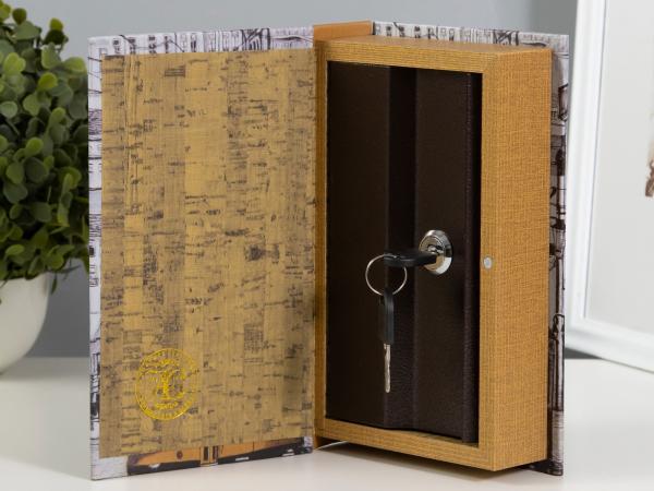 Шкатулка книга-сейф Жёлтый трамвайчик, 21*13*5 см
