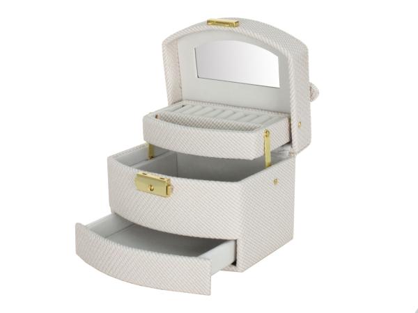 Шкатулка 15х12х11 см белый