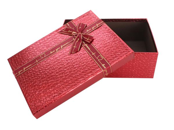 Коробка подарочная 26х19х8 см красный