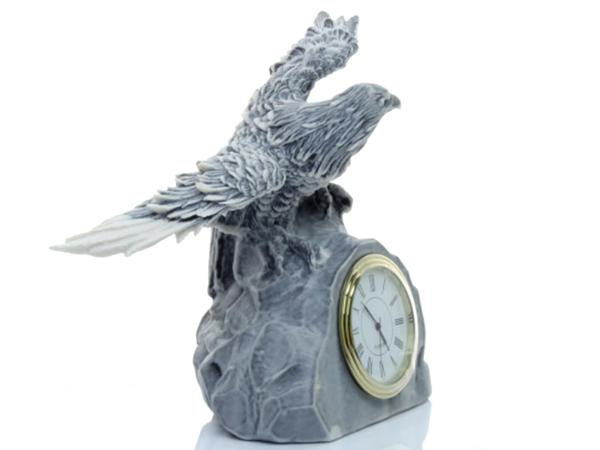 Часы "Орёл на скале" h16 см