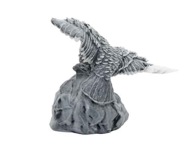 Часы "Орёл на скале" h16 см