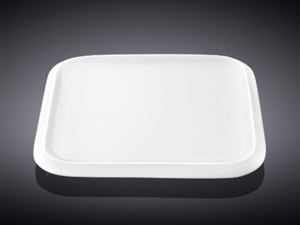 Тарелка 20 см WILMAX квадратная