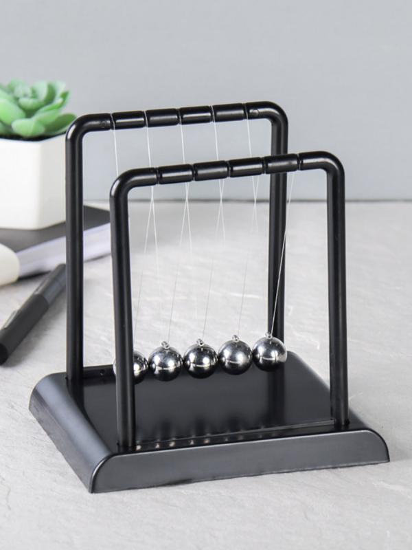 Кинетика "Шары Ньютона" 11,5*13,5*14 см