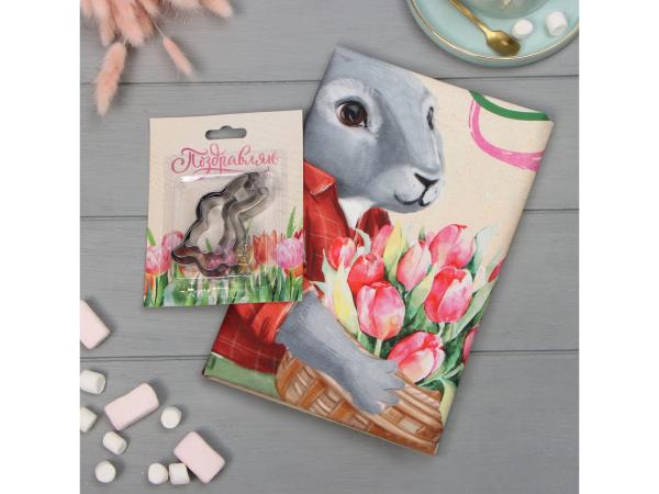 Набор "8 марта", полотенце+формочки для печенья