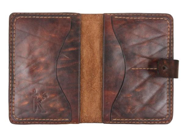 Обложка для паспорта из кожи