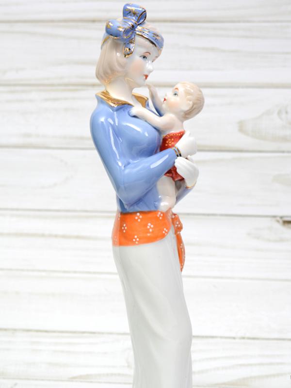 Статуэтка "Дама с младенцем" 30 см