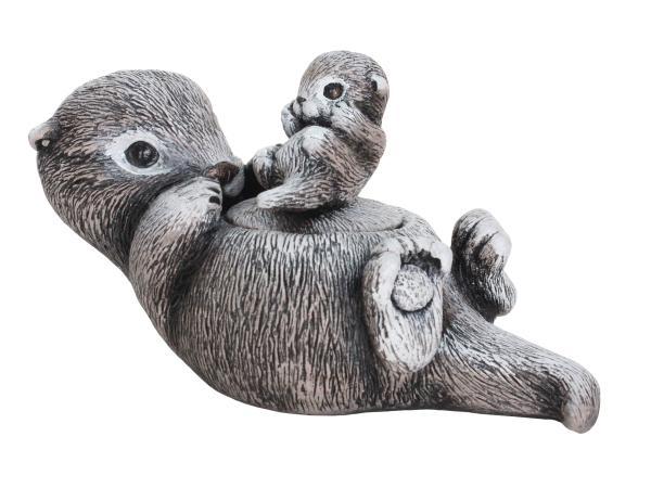 Шкатулка Выдра с малышом