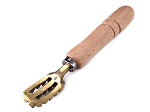 Рыбочистка SAKAI TAKAYUKI латунь дерево