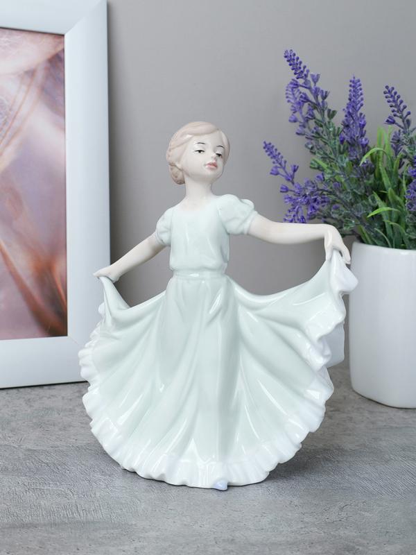 Статуэтка "Дама" 17 см