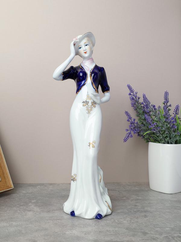 Статуэтка "Девушка в шляпке" 30 см