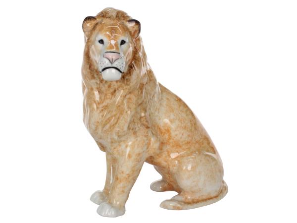 Скульптура "Лев"