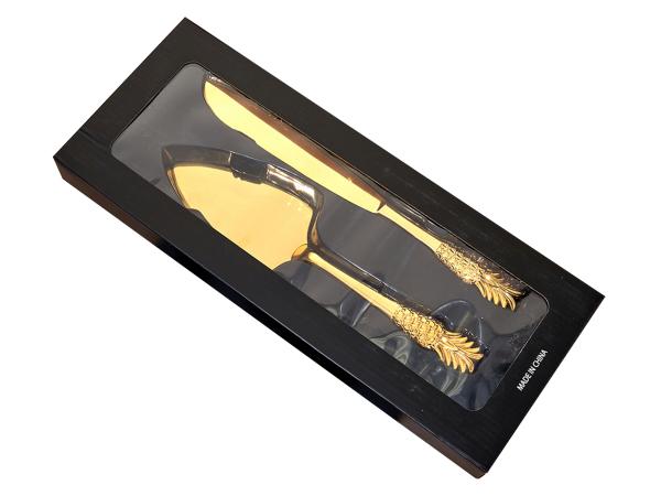 Набор для торта, нож и лопатка.