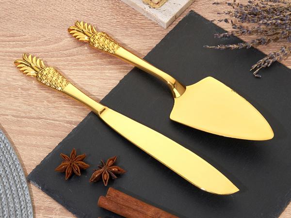 Набор для торта, нож и лопатка.