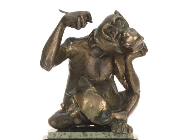 Часы "Мартышка с пером" 21 см