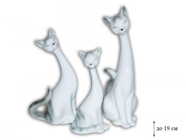 Набор статуэток  3 белые кошки