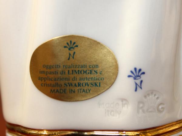 Статуэтка "Девушка с цветами" Италия, Porcellane RG фарфор