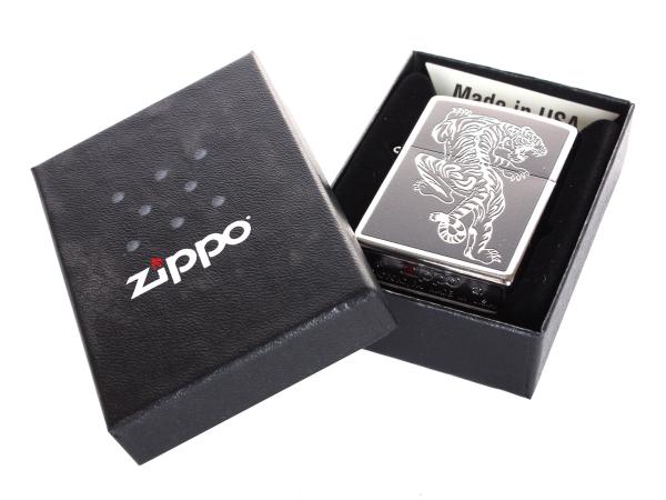 Зажигалка Zippo "Tigre"
