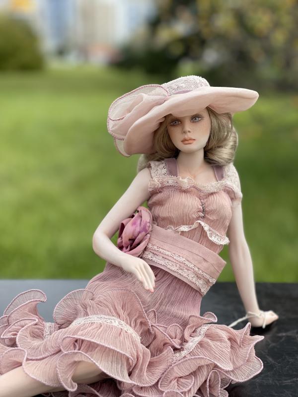 Кукла коллекционная "Charlotte"