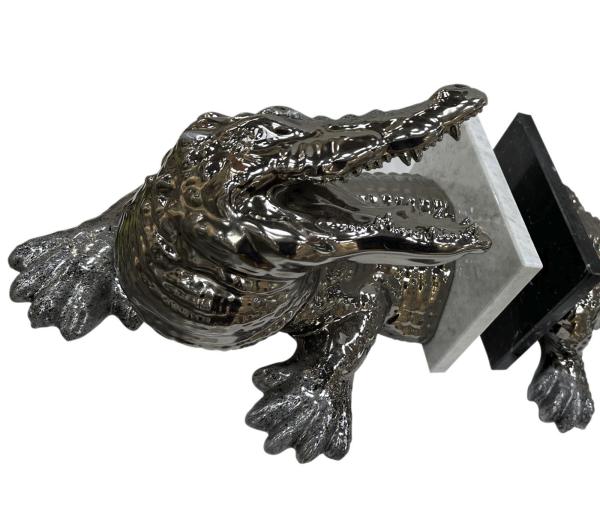 Подставка для книг "Крокодил"