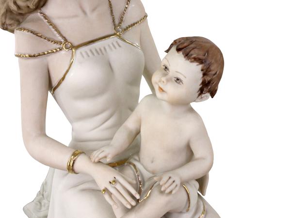 Скульптура "Материнство" 38 см Sabadin Vittorio фарфор
