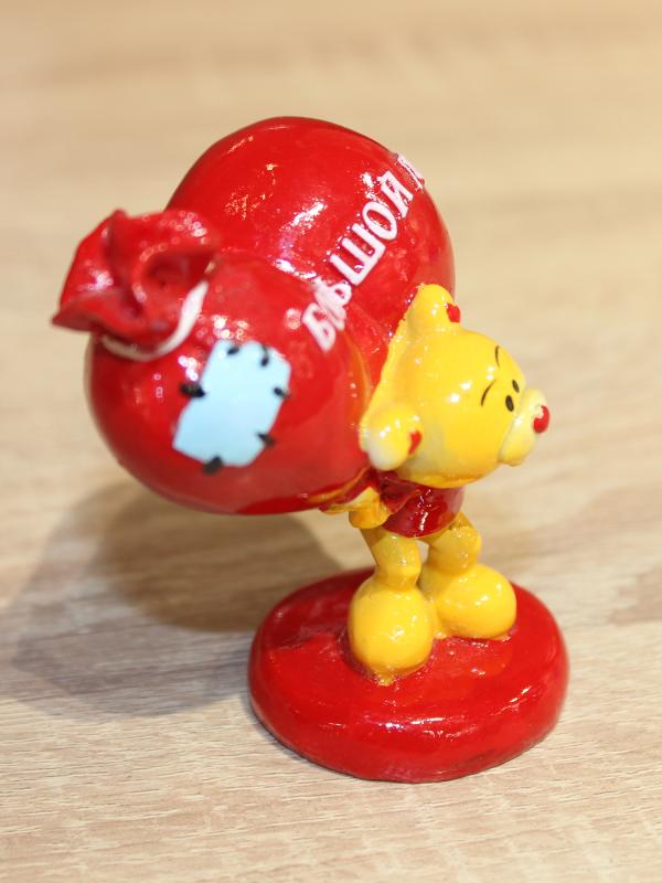 Сувенир Мишка "Большое сердце" 8 см