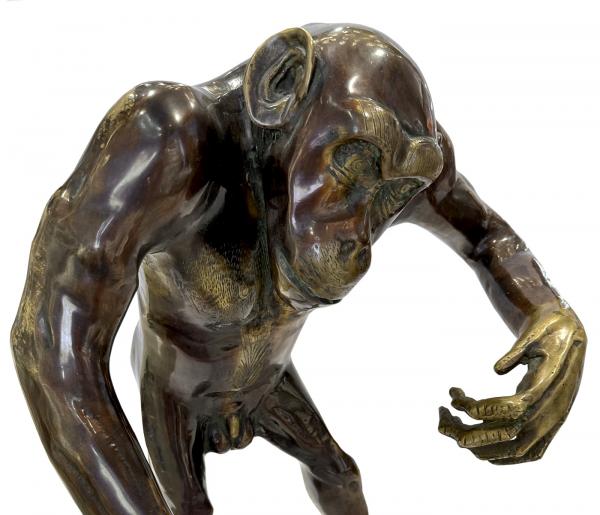 Декoративная скульптура "Шимпанзе" 75 см из бронзы